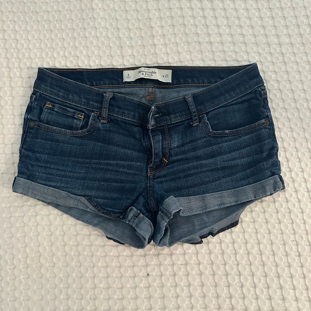 Abercrombie | Dark Blue Denim Short Shorts (Size 4/27) 😎💙